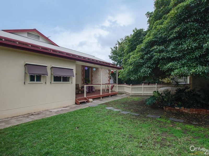 26 Moseley Street, Glenelg SA 5045