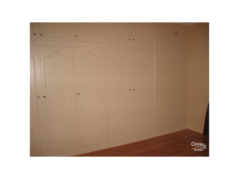 11 Doncaster Ave, Novar Gardens SA 5040