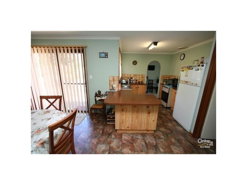 1 Glenway Cres, Hallett Cove SA 5158