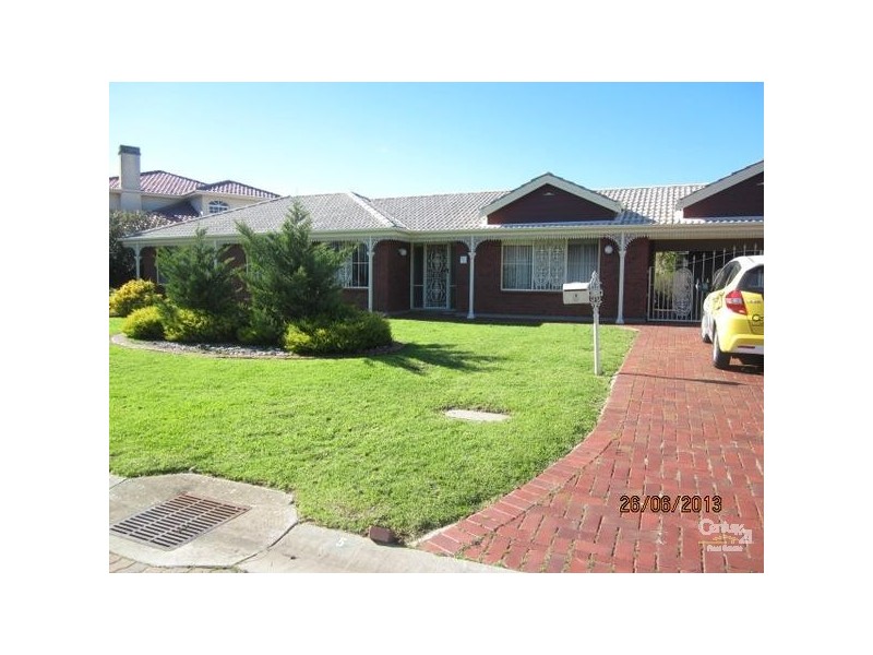 5 Martine Crt, Novar Gardens SA 5040