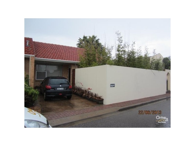 3/22 Darwin St, Glenelg North SA 5045