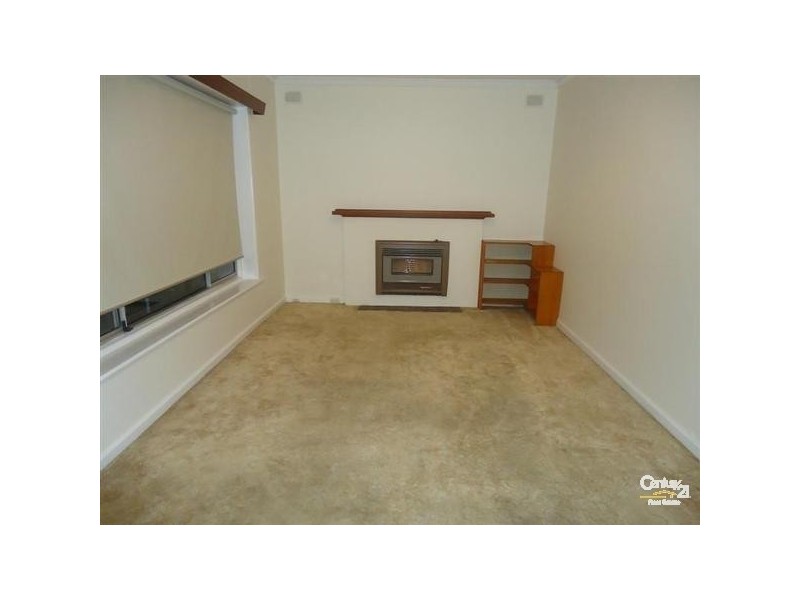 8 Young Street, Findon SA 5023