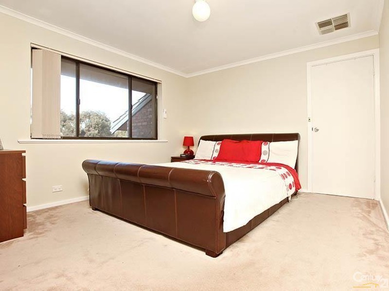 6 Karoola Court, Hallett Cove SA 5158
