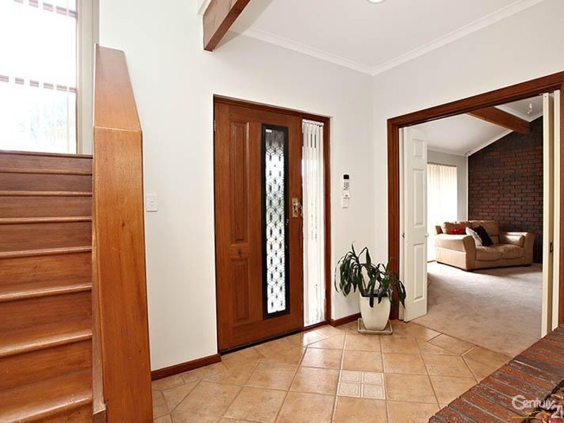 6 Karoola Court, Hallett Cove SA 5158