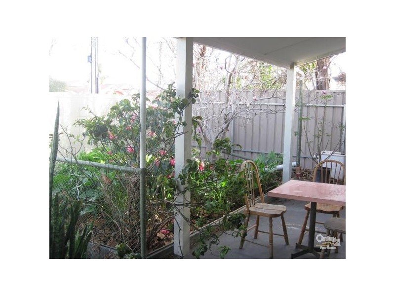 15 Kibby Ave, Glenelg North SA 5045