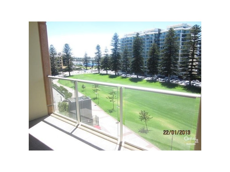 505 / 19 HOLDFAST PROMENADE, Glenelg SA 5045