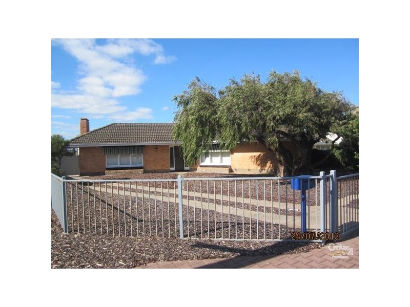 32 Richardson Ave, Glenelg North SA 5045
