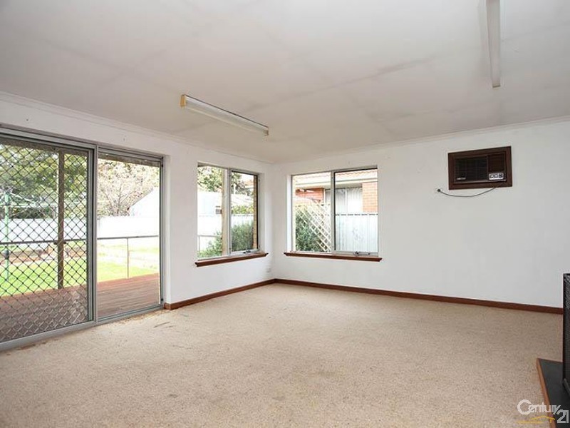 9 Third Avenue, Warradale SA 5046