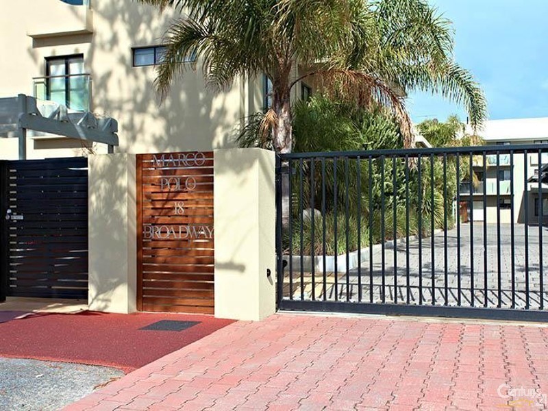 26/18 Broadway, Glenelg South SA 5045