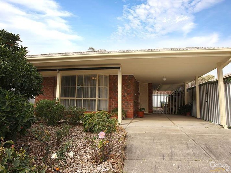 27 Southbound Avenue, Aberfoyle Park SA 5159