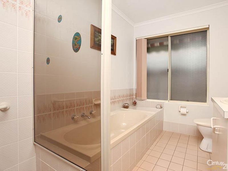 27 Southbound Avenue, Aberfoyle Park SA 5159