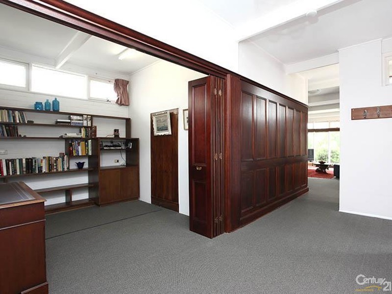 5 Barton Avenue, Marino SA 5049