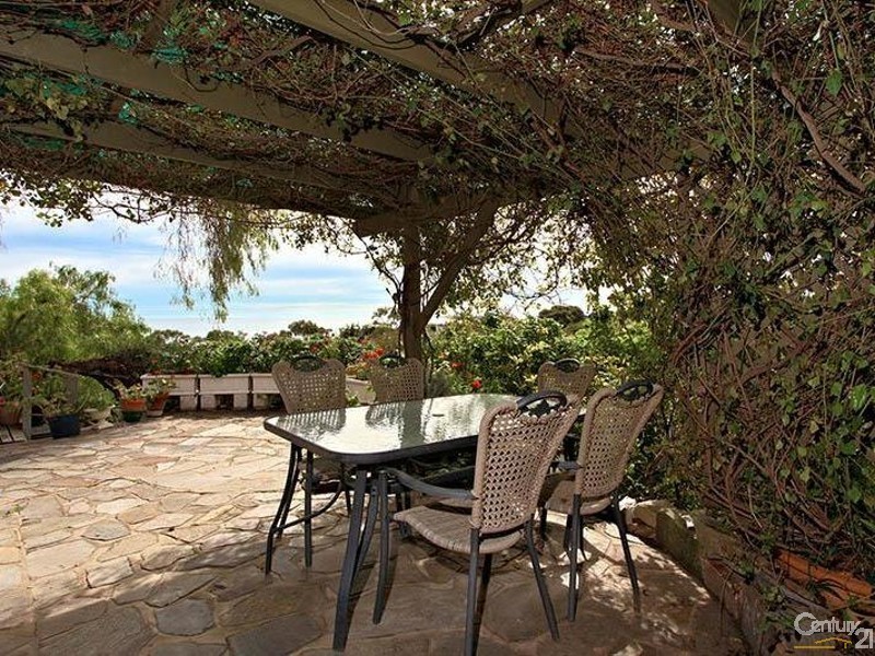 5 Barton Avenue, Marino SA 5049