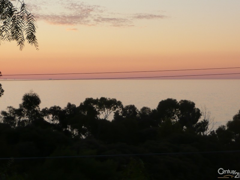 5 Barton Avenue, Marino SA 5049