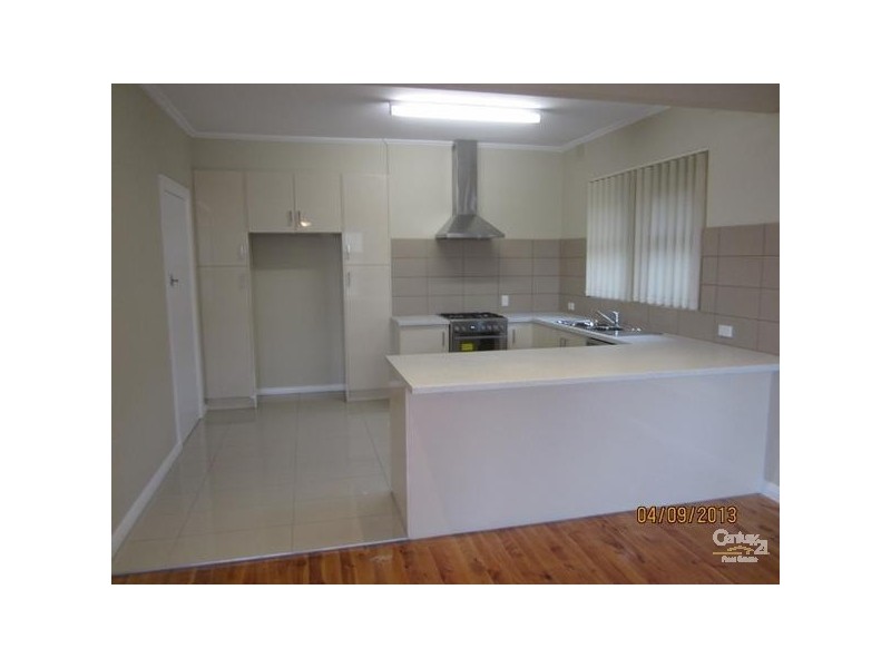 17 Emma St, Marino SA 5049