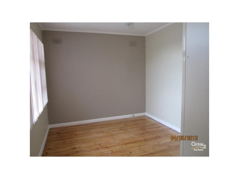 17 Emma St, Marino SA 5049