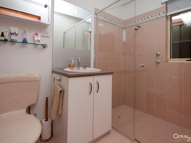 8 Petrel Court, Flagstaff Hill SA 5159