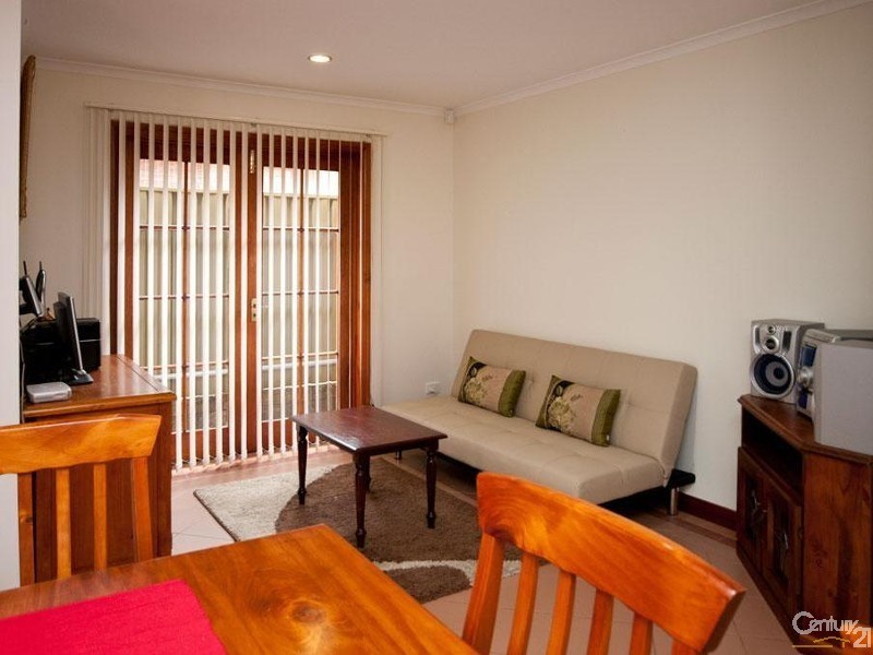 8 Petrel Court, Flagstaff Hill SA 5159