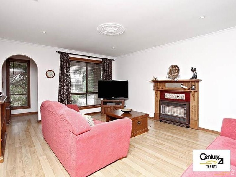 13 Delta Crescent, Aberfoyle Park SA 5159