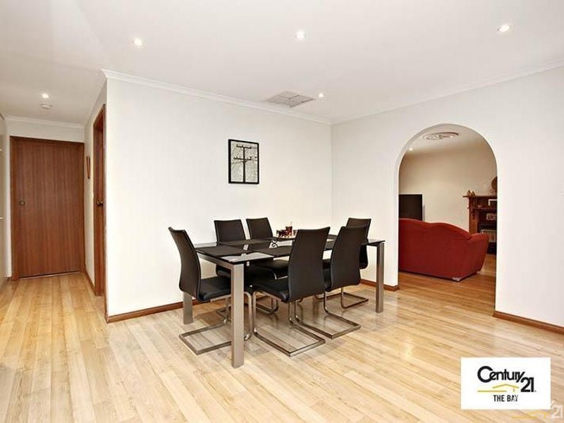 13 Delta Crescent, Aberfoyle Park SA 5159