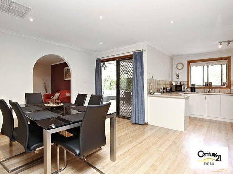 13 Delta Crescent, Aberfoyle Park SA 5159