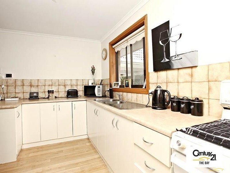 13 Delta Crescent, Aberfoyle Park SA 5159