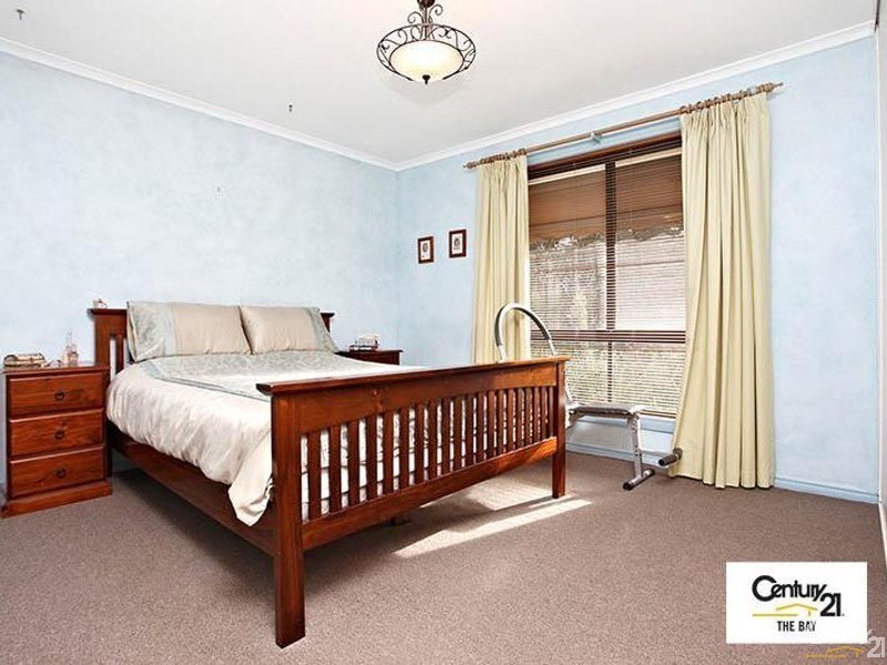 13 Delta Crescent, Aberfoyle Park SA 5159