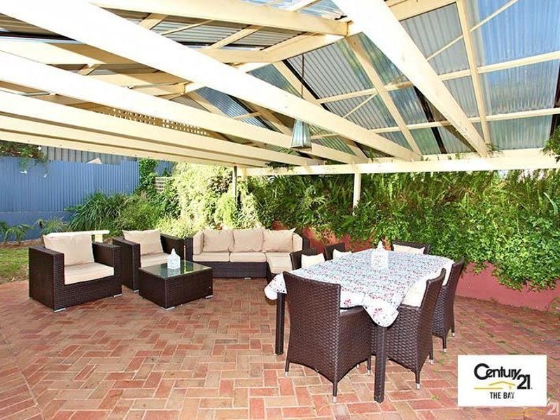 13 Delta Crescent, Aberfoyle Park SA 5159