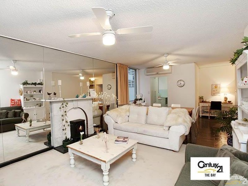 4/23 Colley Terrace, Glenelg SA 5045