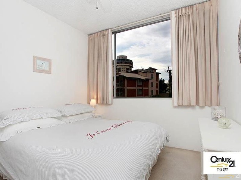 4/23 Colley Terrace, Glenelg SA 5045