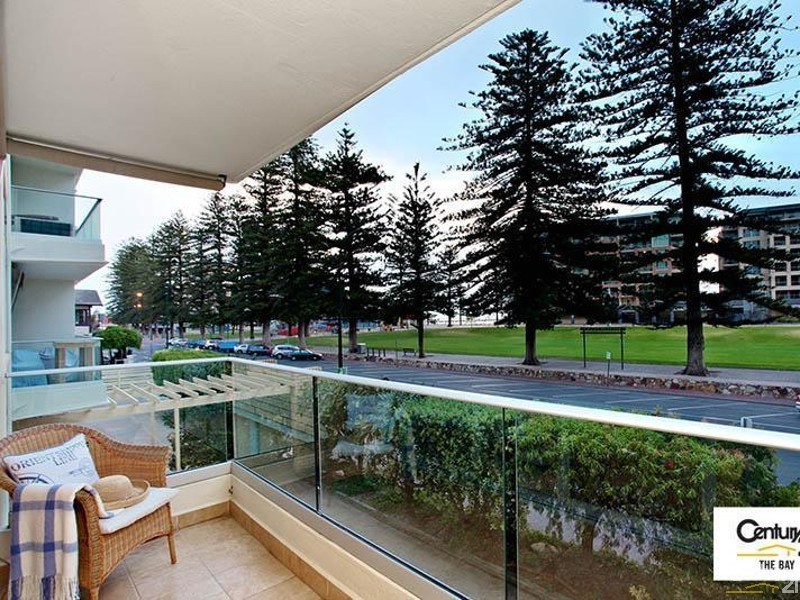 4/23 Colley Terrace, Glenelg SA 5045