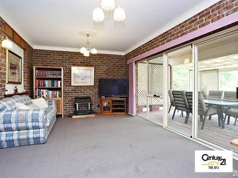33 Ridgefield Avenue, Seaview Downs SA 5049