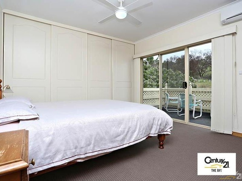 33 Ridgefield Avenue, Seaview Downs SA 5049
