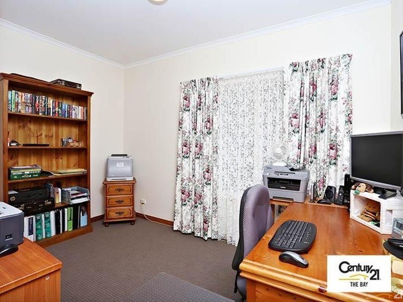 33 Ridgefield Avenue, Seaview Downs SA 5049