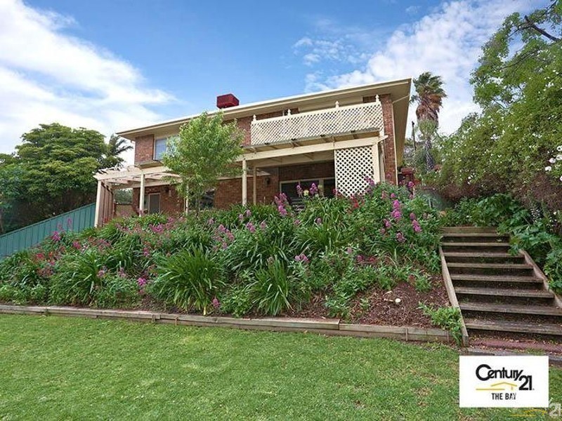 33 Ridgefield Avenue, Seaview Downs SA 5049