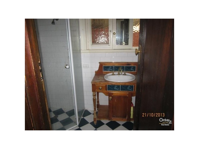 9 Old Tapleys Hill Rd, Glenelg North SA 5045