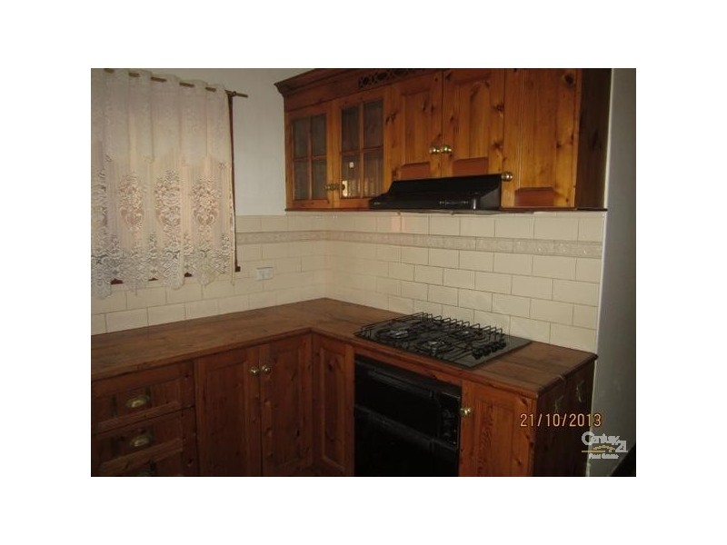 9 Old Tapleys Hill Rd, Glenelg North SA 5045