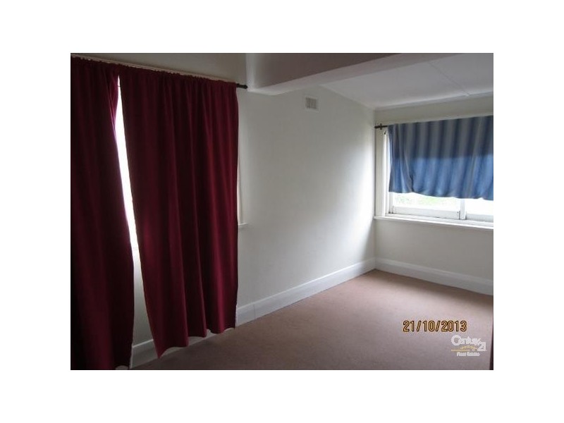 9 Old Tapleys Hill Rd, Glenelg North SA 5045