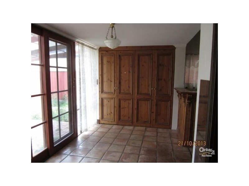 9 Old Tapleys Hill Rd, Glenelg North SA 5045