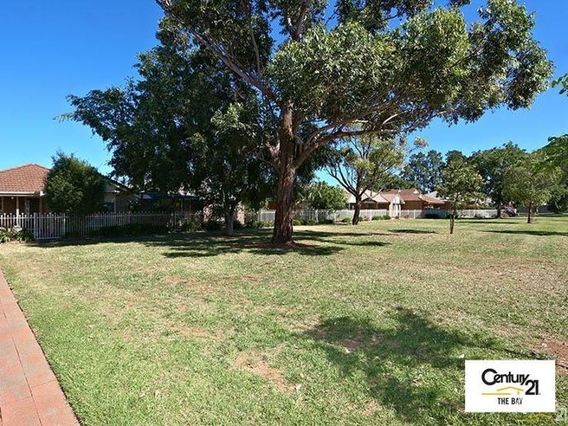 13 Jacaranda Grove, Oaklands Park SA 5046