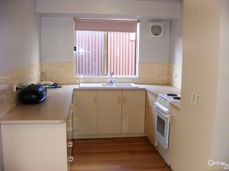 4/2 Maple Avenue, Clovelly Park SA 5042