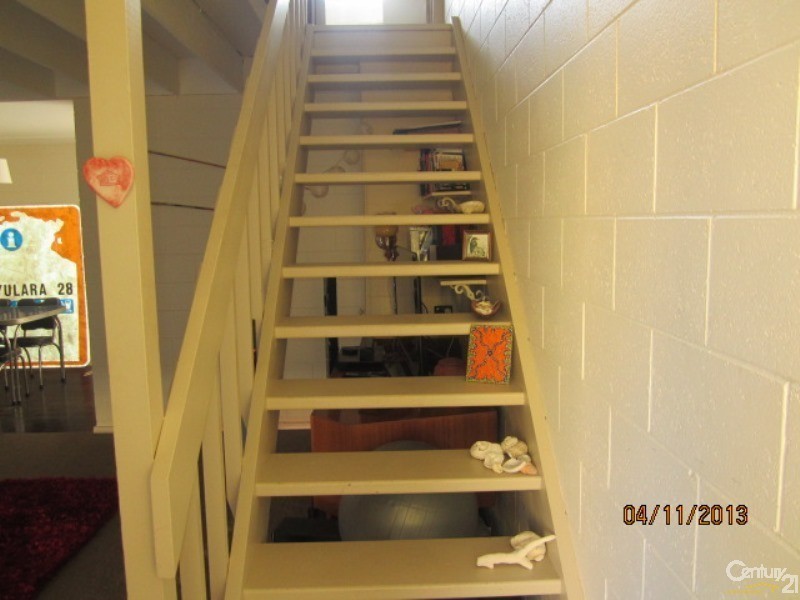 9/1 Gore St, Glenelg North SA 5045