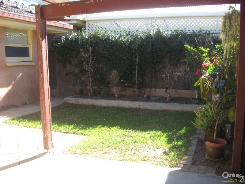 8A Angove Rd, Somerton Park SA 5044