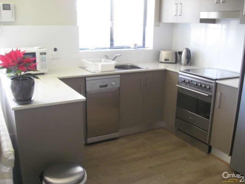 27/18 Broadway, Glenelg South SA 5045