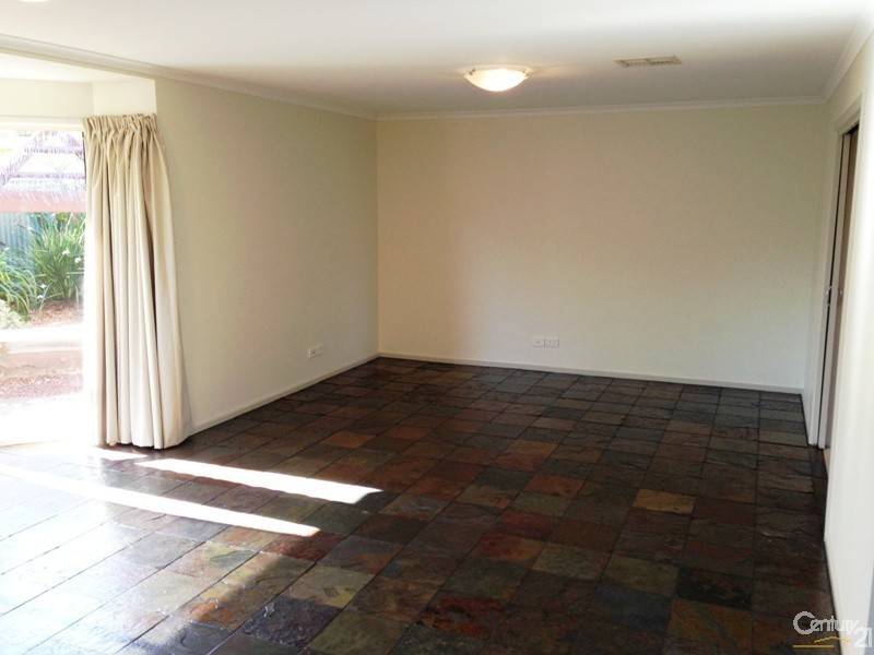 27 Daisy Avenue, Mitchell Park SA 5043