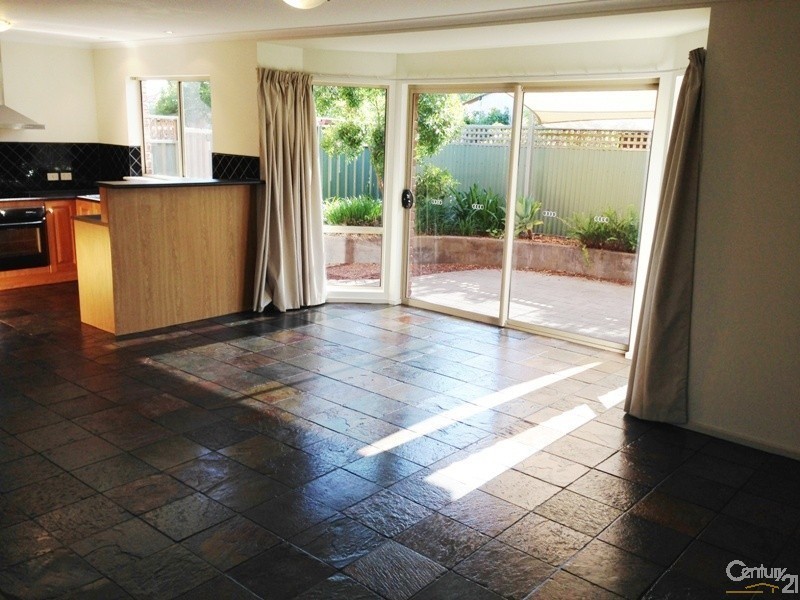 27 Daisy Avenue, Mitchell Park SA 5043