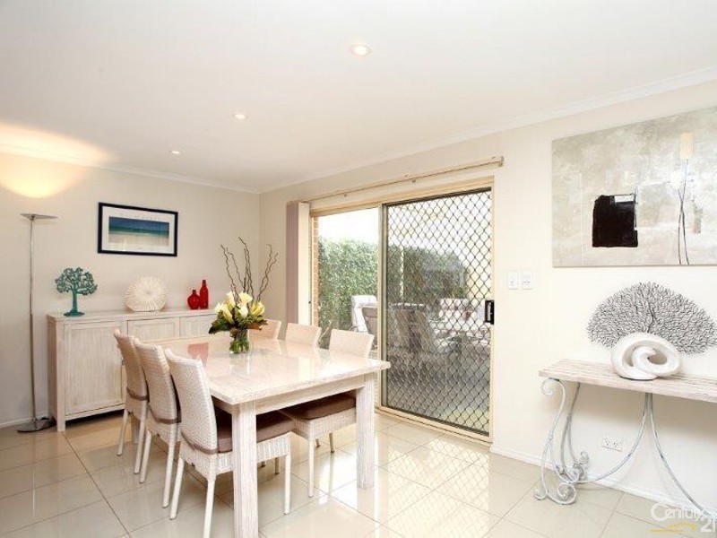2/114 Tapleys Hill Road, Glenelg North SA 5045