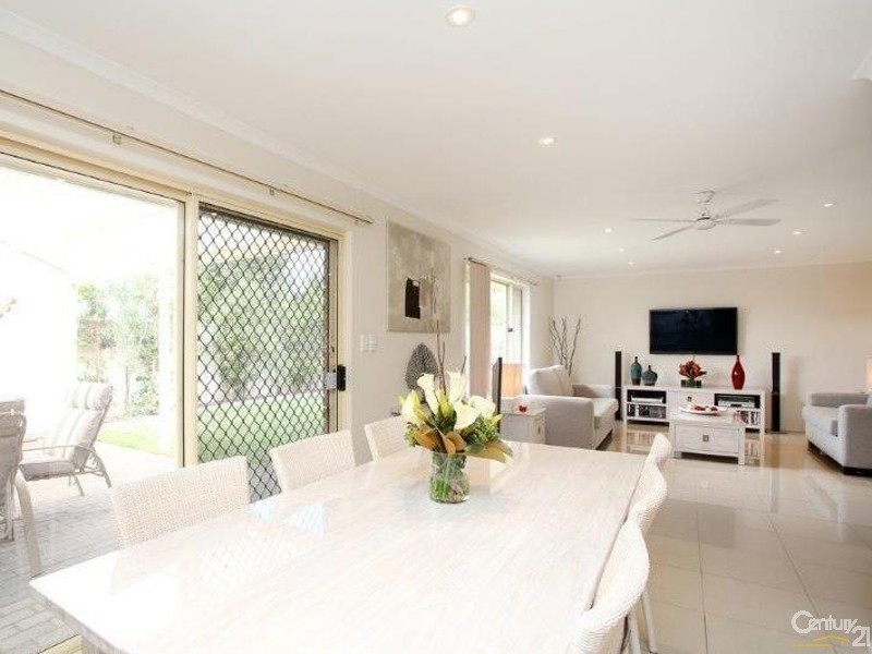 2/114 Tapleys Hill Road, Glenelg North SA 5045