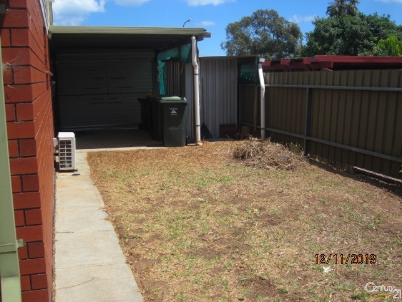 1/13 Windsor Ave, Clovelly Park SA 5042