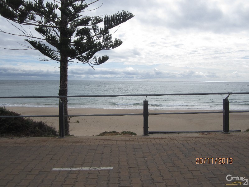 1/45 Esplanade, Christies Beach SA 5165